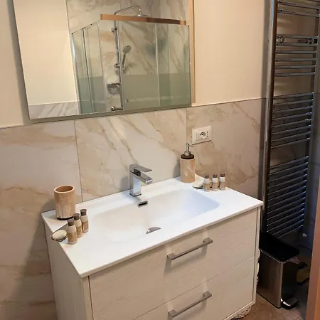 Apartament Bianca, Maggiore, Parco Privato Esclusivo *