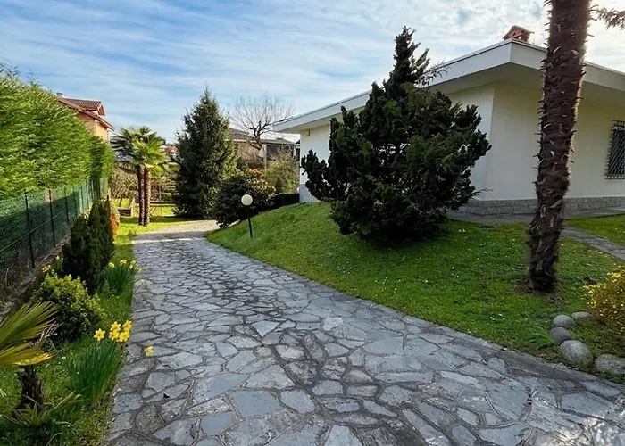 Bianca, Maggiore, Parco Privato Esclusivo Apartmán Dormelletto