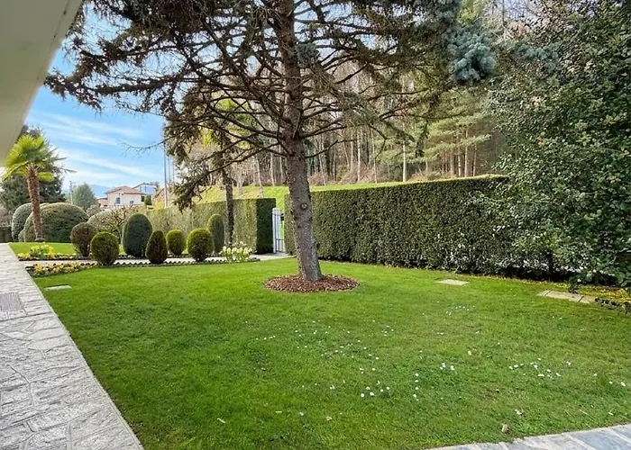 Bianca, Maggiore, Parco Privato Esclusivo アパート
