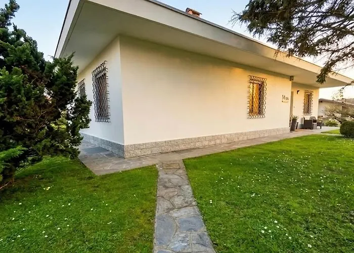 Bianca, Maggiore, Parco Privato Esclusivo Apartmán Dormelletto